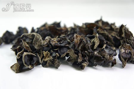 黑木耳補(bǔ)血瘦身食譜 強(qiáng)效來(lái)襲一周瘦7斤