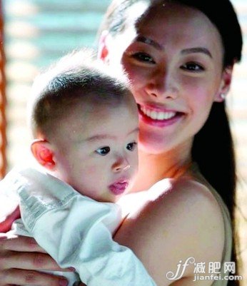 董潔白百合 產(chǎn)后身材比少女更火辣 