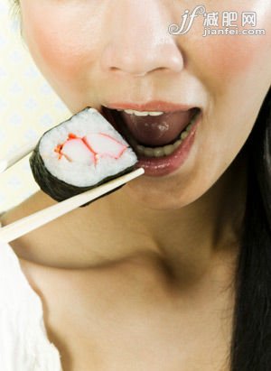 吃營養(yǎng)價值高、熱量低的食物