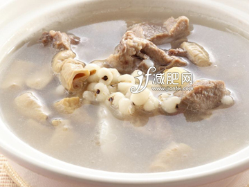 健康減肥餐，糙米排骨湯