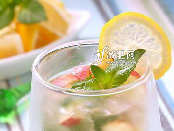 減肥早餐，檸檬汁拌蘋果