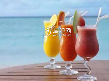 喝什么果汁能減肥番茄蘋果高麗菜汁