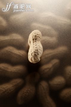 食品,飲食,影棚拍攝,棕褐色調(diào),小吃_103210993_peanut_7990_創(chuàng)意圖片_Getty Images China