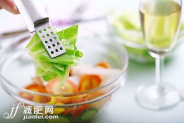 蔬菜,瘦身,素食,涼拌卷心菜,健康食物_9d4be921d_拌蔬菜沙拉_創(chuàng)意圖片_Getty Images China