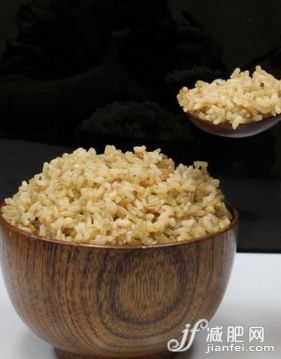 飲食,食品,影棚拍攝,碗,米_143382431_Curry soy tempeh and rice in bowl_創(chuàng)意圖片_Getty Images China