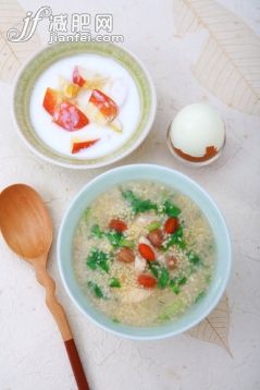 稷,粥,谷物,米,主食_4ec7b2e37_雞肉小米粥_創(chuàng)意圖片_Getty Images China