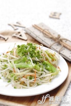 食品,美味,豆芽,綠豆,白甘藍_b1c934d9e_圓白菜炒豆芽_創(chuàng)意圖片_Getty Images China