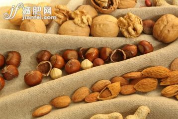 室內(nèi),桌子,食品,充滿的,有機(jī)食品_4295d2195_靜物堅(jiān)果_創(chuàng)意圖片_Getty Images China