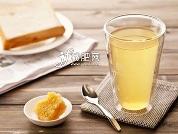 蜂蜜還有排毒養(yǎng)顏的作用