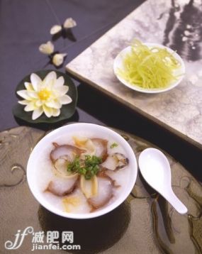 食品,粥,海產(chǎn),碗,荷花_1f27f9f72_海參粥_創(chuàng)意圖片_Getty Images China