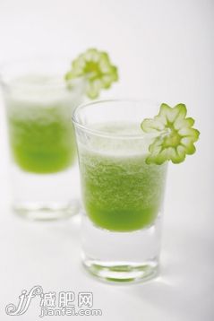 蔬菜,苦瓜,荸薺,水果,果汁_4d5a0d45f_苦瓜荸薺汁_創(chuàng)意圖片_Getty Images China