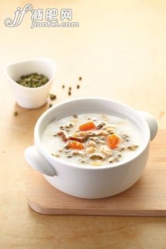 綠豆,南瓜,粥,食品,健康生活方式_b00e31522_綠豆南瓜護(hù)肝粥_創(chuàng)意圖片_Getty Images China