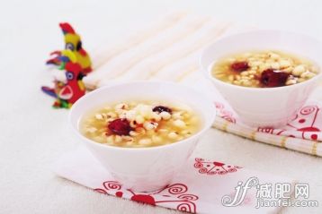 粥,薏米,米,食品,室內(nèi)_598cb60e3_薏米紅棗粥_創(chuàng)意圖片_Getty Images China