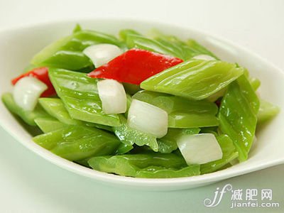 冰鎮(zhèn)話梅腌苦瓜