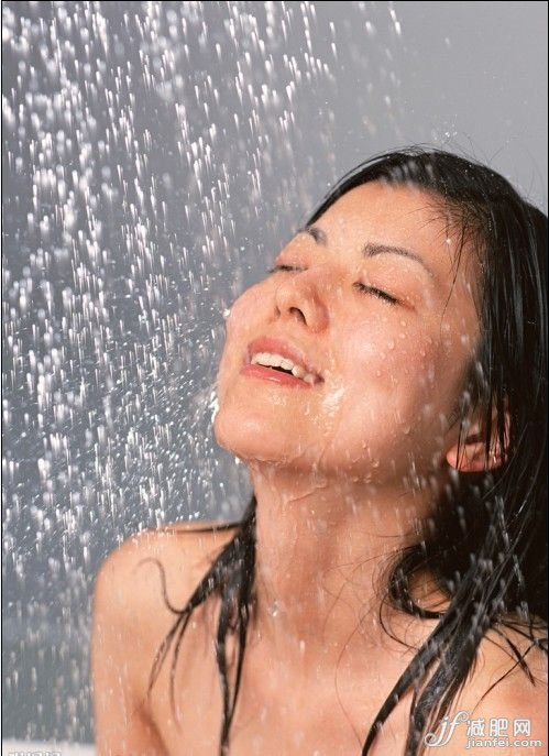 夏季局部減肥淋浴法 沖哪瘦哪