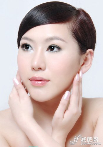 生活細(xì)節(jié)秘招 打造迷人小臉