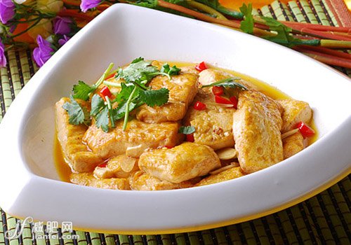 紅燴牛肉飯?zhí)撞? border=