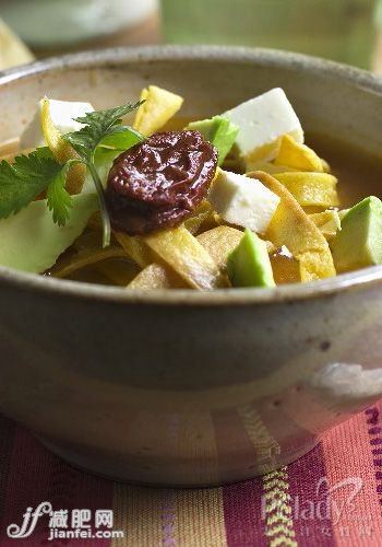 超強(qiáng)瘦身菜湯 7天消滅6斤贅肉