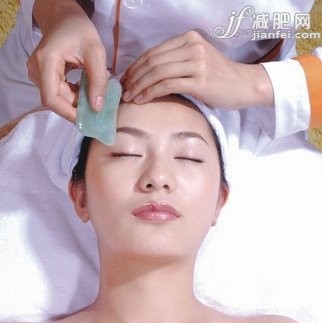 刮痧減肥全指導(dǎo) 輕刮就顯瘦