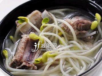 春季減肥食譜 排骨豆芽湯