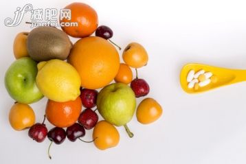 食品,水果,健康食物,飲食,攝影_35ebca9af_水果和藥片_創(chuàng)意圖片_Getty Images China