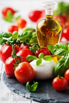 櫻桃,開胃品,羅勒,奶酪,晚餐_gic13496563_Concept of italian food_創(chuàng)意圖片_Getty Images China 櫻桃,開胃品,羅勒,奶酪,晚餐_gic13496563_Concept of italian food_創(chuàng)意圖片_Getty Images China