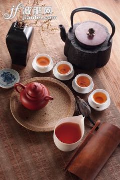 中國茶,綠茶,龍井茶,中國文化,茶杯_53673a76f_中國綠茶茶具_創(chuàng)意圖片_Getty Images China 中國茶,綠茶,龍井茶,中國文化,茶杯_53673a76f_中國綠茶茶具_創(chuàng)意圖片_Getty Images China