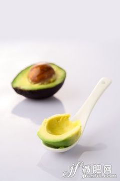 乳油木,切,圓形,暗色,黃色_19796224b_挖牛油果_創(chuàng)意圖片_Getty Images China