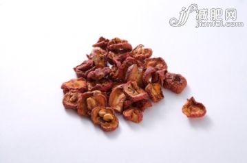 草藥,中醫(yī),概念,構(gòu)圖,圖像_77060927_Hawthorns against white background, close up_創(chuàng)意圖片_Getty Images China