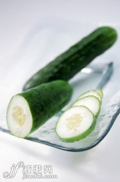 顏色,多色的,背景,黃瓜,攝影_122616708_Sliced Cucumber on Plate_創(chuàng)意圖片_Getty Images China