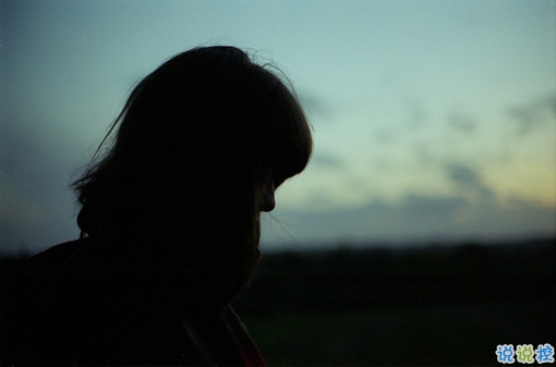 很深情很撩人的情話帶圖片 融化人心的小可愛(ài)女生說(shuō)說(shuō)13