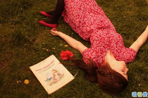 青春校園的經(jīng)典個性說說配圖 懷念青春時光的個性說說12