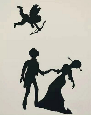 微信說說帶圖片：這個世界，看你二的人很多，陪你二的人很少9