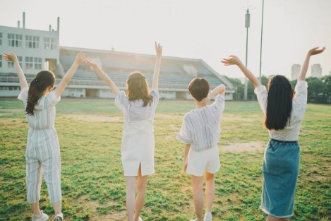 致閨蜜心情圖片說說帶字:感謝在最美的年華遇見你3