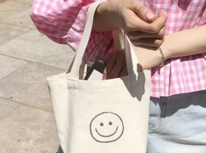 讓人怦然心動的情話合集帶圖片 瞬間上頭臉紅的情話詩句15