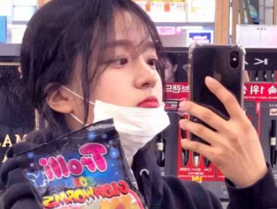 抖音網(wǎng)紅搞笑情話說說帶圖片 很有意思的情話短句14