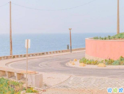 一個人的說說傷感心情短語配圖 感到無力心酸的說說12