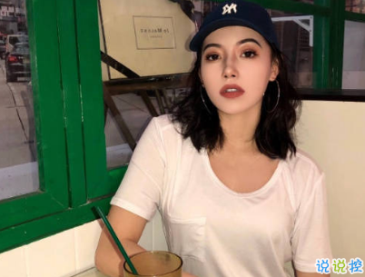 朋友圈經(jīng)典愛情說說配圖 學(xué)會愛然后長大15