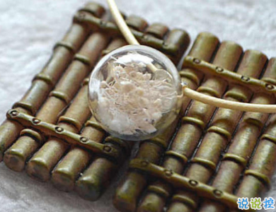 下雨天回憶的心情說說 回憶很傷人的難過句子2