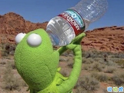 朋友圈很火的個性潮句子配圖 社會是由等級的很多事不公平7