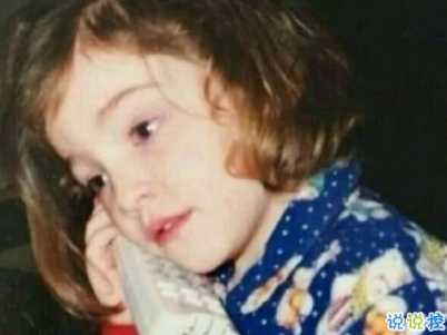 頭發(fā)掉得厲害的搞笑說(shuō)說(shuō) 朋友圈脫發(fā)說(shuō)說(shuō)幽默一句話1