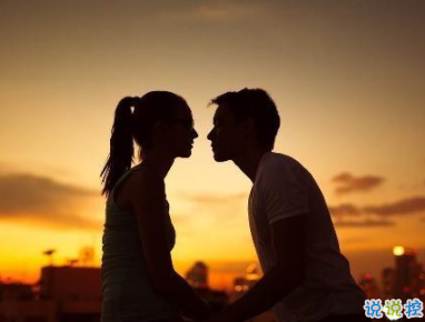 27句簡短表白的話 2020最新優(yōu)美情話表白句子2