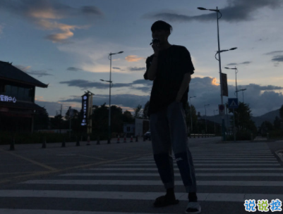 抖音最火虐狗的秀恩愛說說 最新秀恩愛說說短句配圖12