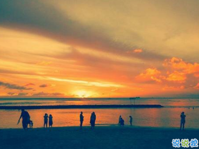 十分經(jīng)典情感語(yǔ)錄帶圖片 簡(jiǎn)約文藝風(fēng)愛情說(shuō)說(shuō)15