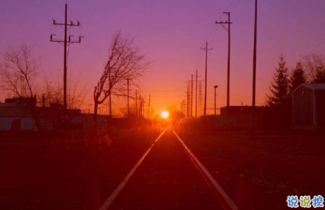 女生委屈到死的扎心句子說說帶圖片 何必把好感放大成喜歡10