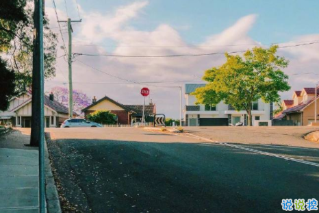 女生委屈到死的扎心句子說說帶圖片 何必把好感放大成喜歡14