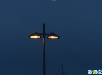 最傷感的晚安句子精選配圖 有點(diǎn)憂傷的簡(jiǎn)單說(shuō)說(shuō)5