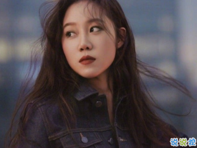 文藝經典句子帶圖片 再難也要堅持再苦也要微笑5