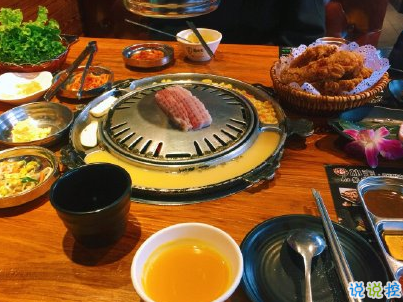 朋友圈吃烤肉的說說帶圖片 吃烤肉發(fā)朋友圈的文案搞笑4
