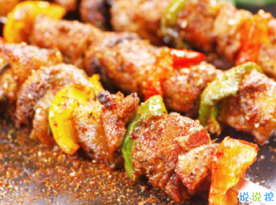 朋友圈吃烤肉的說說帶圖片 吃烤肉發(fā)朋友圈的文案搞笑10